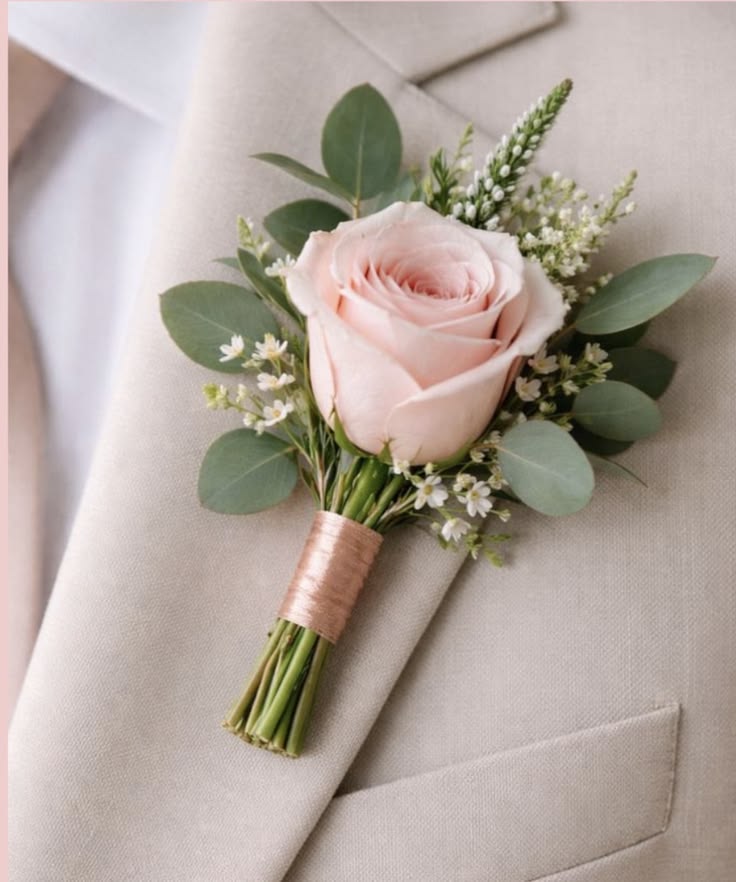 Corsage/ Boutonniere